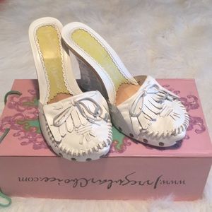 Irregular choice wedges